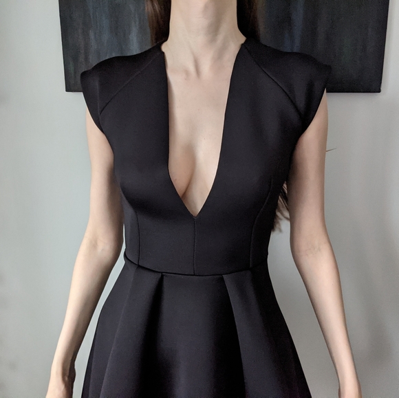 Guess Sexy Little Black Dress - Picture 4 of 4